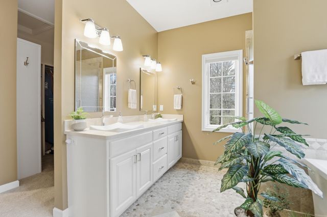 5859 Dix Drive NE, Belmont, MI 49306