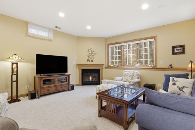5859 Dix Drive NE, Belmont, MI 49306