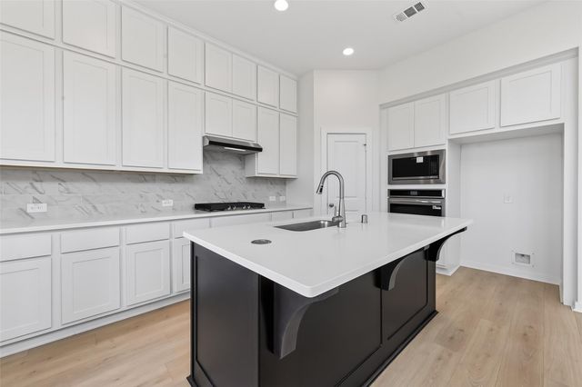 16739 Lake Austin Street, Cypress, TX 77433