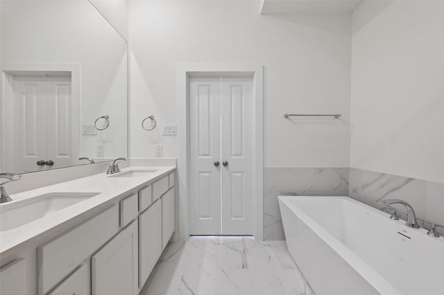 16739 Lake Austin Street, Cypress, TX 77433