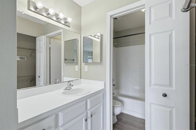 4057 CROCKERS LAKE BOULEVARD 16, Sarasota, FL 34238