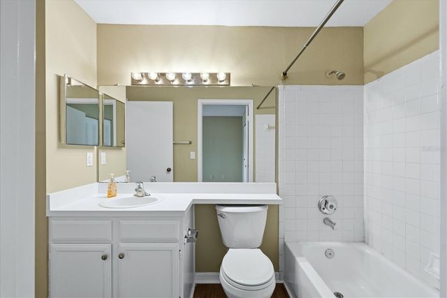 4057 CROCKERS LAKE BOULEVARD 16, Sarasota, FL 34238
