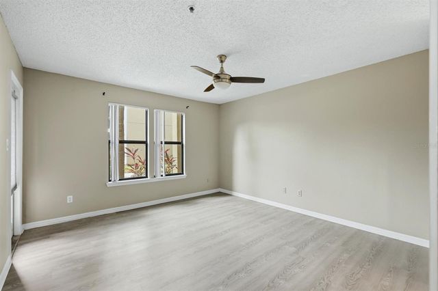4057 CROCKERS LAKE BOULEVARD 16, Sarasota, FL 34238