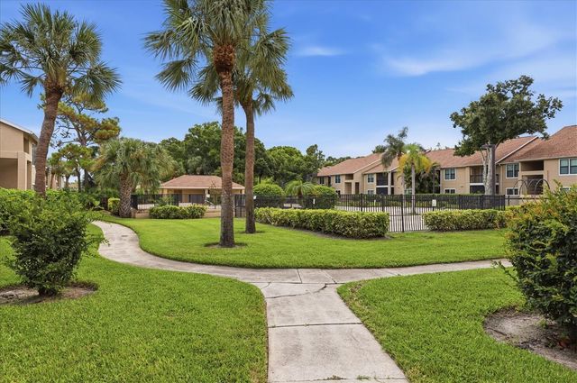 4057 CROCKERS LAKE BOULEVARD 16, Sarasota, FL 34238