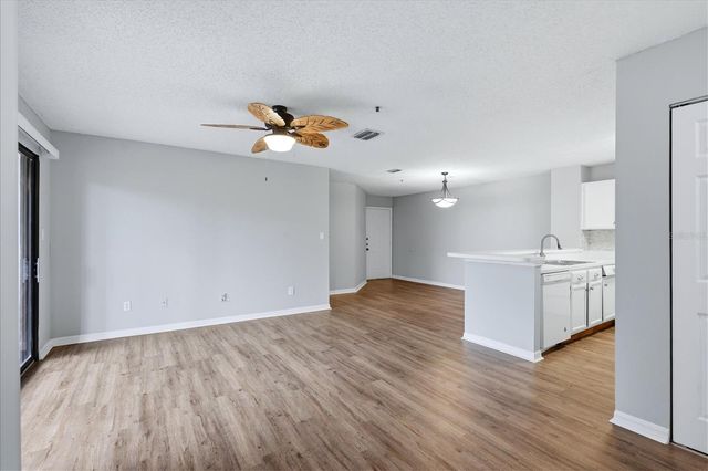 4057 CROCKERS LAKE BOULEVARD 16, Sarasota, FL 34238