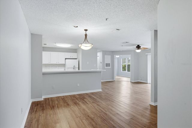 4057 CROCKERS LAKE BOULEVARD 16, Sarasota, FL 34238