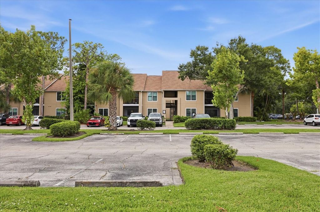 4057 CROCKERS LAKE BOULEVARD 16, Sarasota, FL 34238