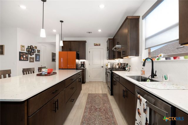 405 Kitty Hawk Road, Georgetown, TX 78633