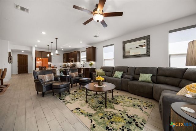 405 Kitty Hawk Road, Georgetown, TX 78633