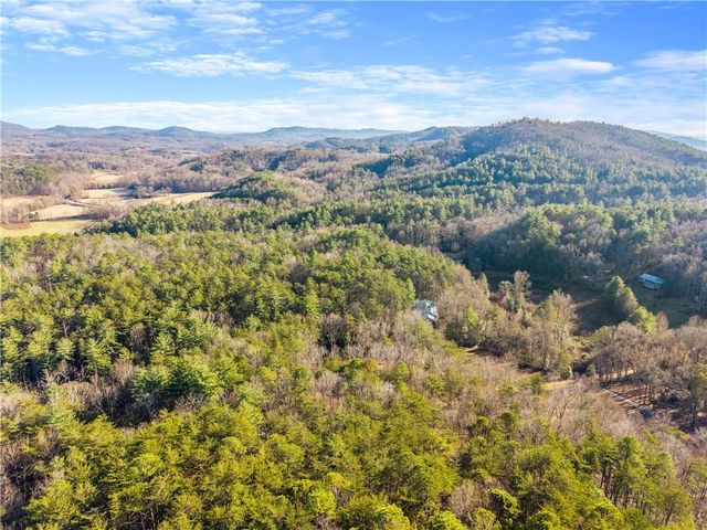 121 Waterfalls Way, Clarkesville, GA 30523