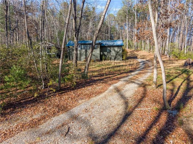 121 Waterfalls Way, Clarkesville, GA 30523