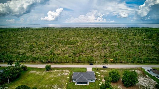 4725 Old Burnt Store RD N, Cape Coral, FL 33993