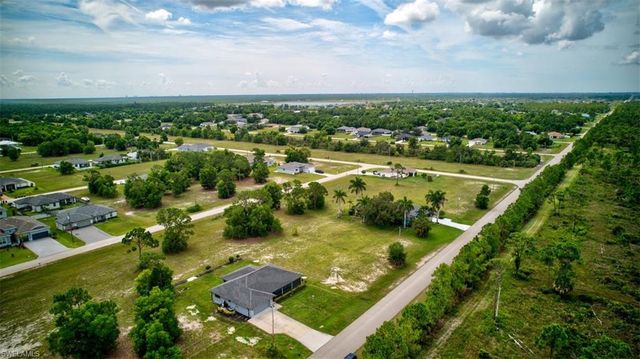 4725 Old Burnt Store RD N, Cape Coral, FL 33993
