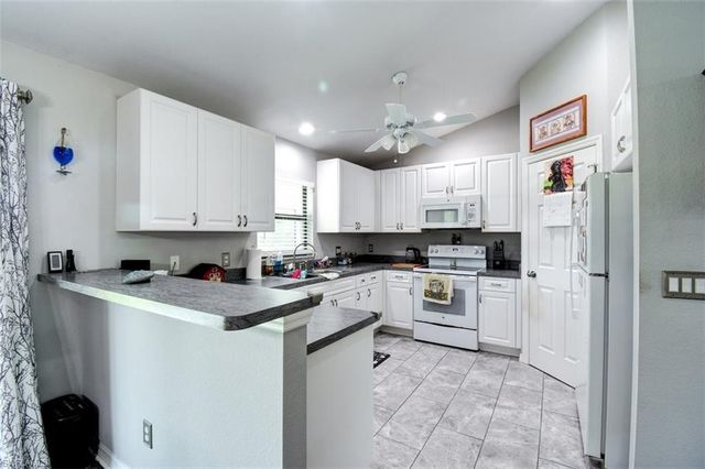 4725 Old Burnt Store RD N, Cape Coral, FL 33993