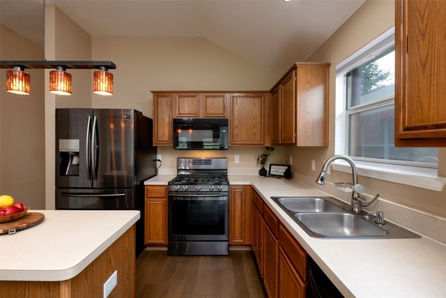 934 Plumeria Drive, Arlington, TX 76002