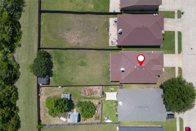 934 Plumeria Drive, Arlington, TX 76002