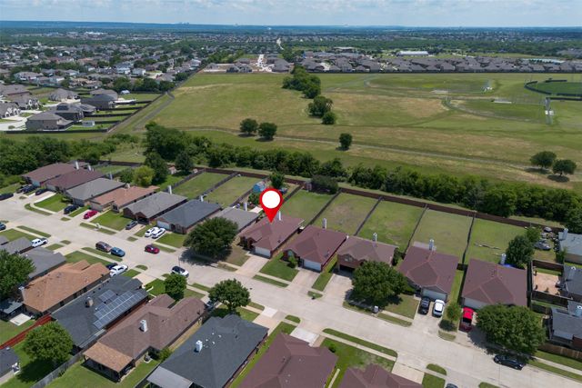 934 Plumeria Drive, Arlington, TX 76002