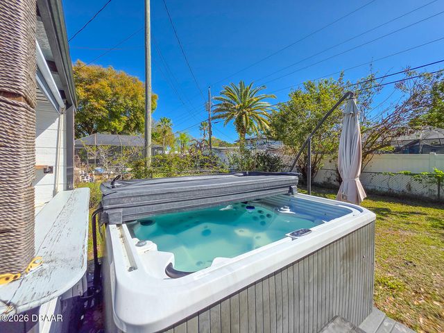 1807 Golfview Boulevard, South Daytona, FL 32119