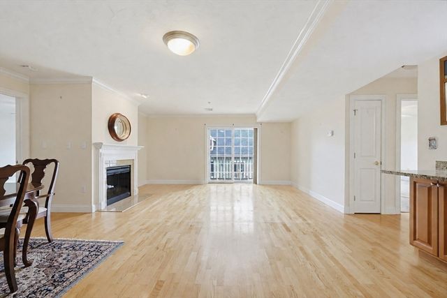 1 Lenox St 205, Norwood, MA 02062