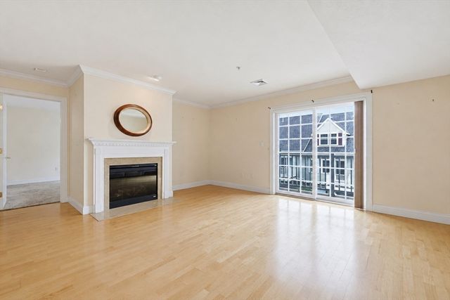 1 Lenox St 205, Norwood, MA 02062