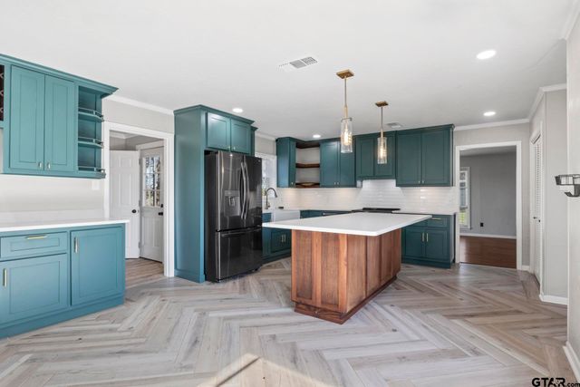 331 County Road 2106, Pittsburg, TX 75686