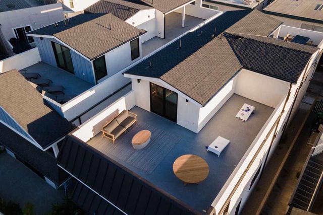 315 E Bay Ave, Newport Beach, CA 92661