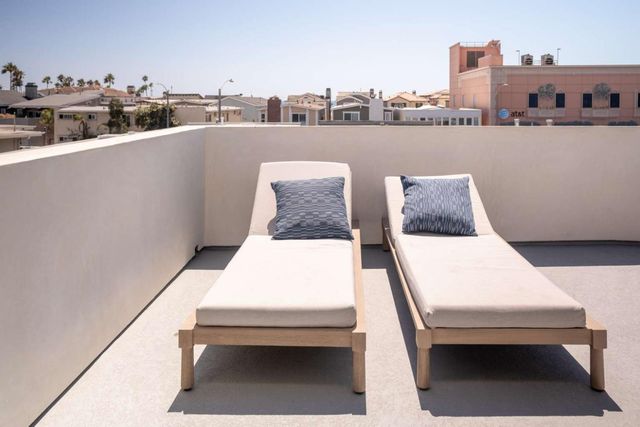 315 E Bay Ave, Newport Beach, CA 92661