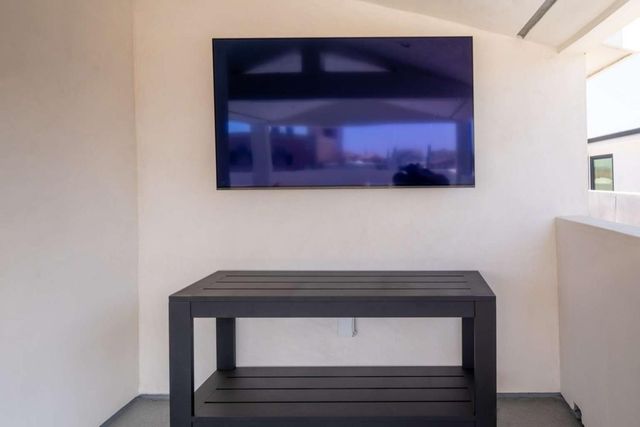 315 E Bay Ave, Newport Beach, CA 92661