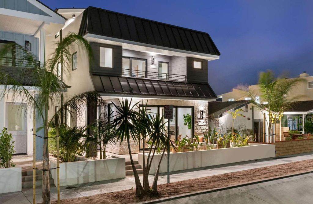 315 E Bay Ave, Newport Beach, CA 92661