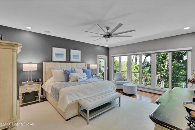 3257 Lands End, New Albany, IN 47150
