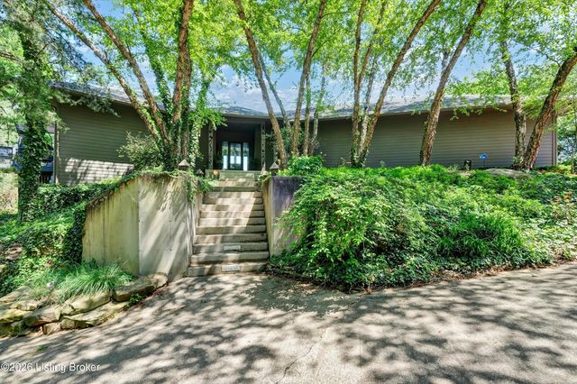 3257 Lands End, New Albany, IN 47150