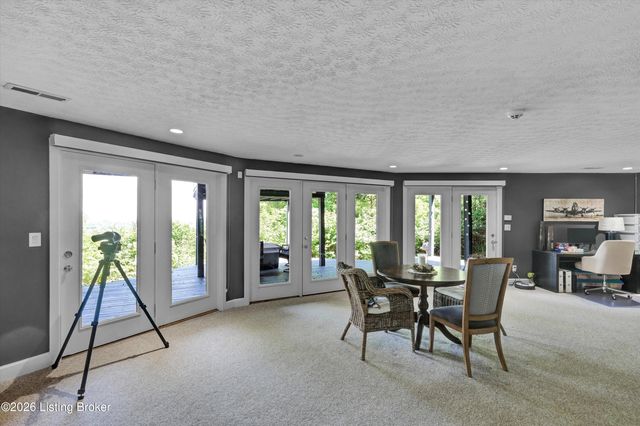 3257 Lands End, New Albany, IN 47150