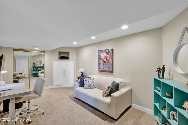 3257 Lands End, New Albany, IN 47150