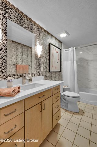 3257 Lands End, New Albany, IN 47150