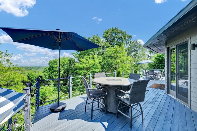 3257 Lands End, New Albany, IN 47150