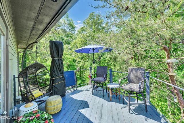 3257 Lands End, New Albany, IN 47150