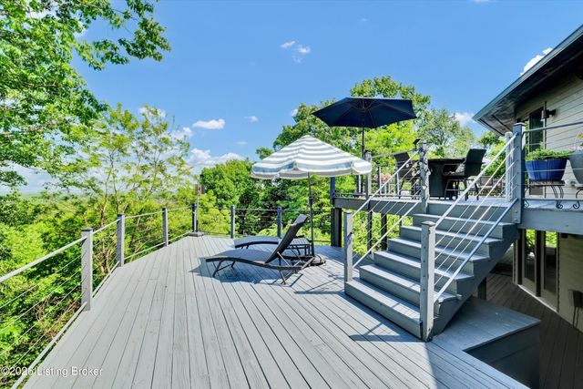 3257 Lands End, New Albany, IN 47150