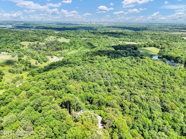 3257 Lands End, New Albany, IN 47150