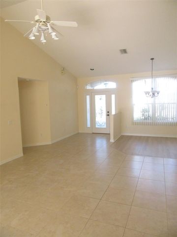 8171 ROCLIFF AVENUE, North Port, FL 34287