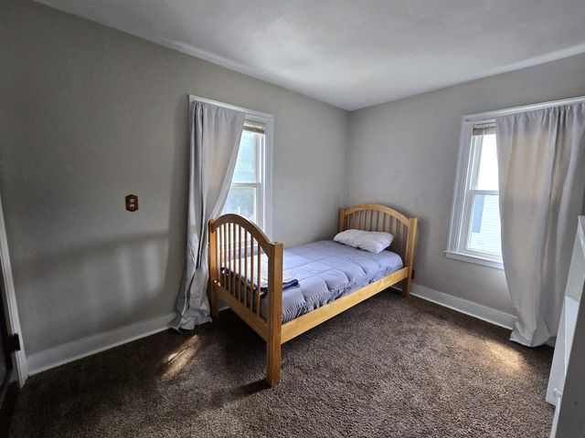 1118 E Racine Street, Janesville, WI 53545