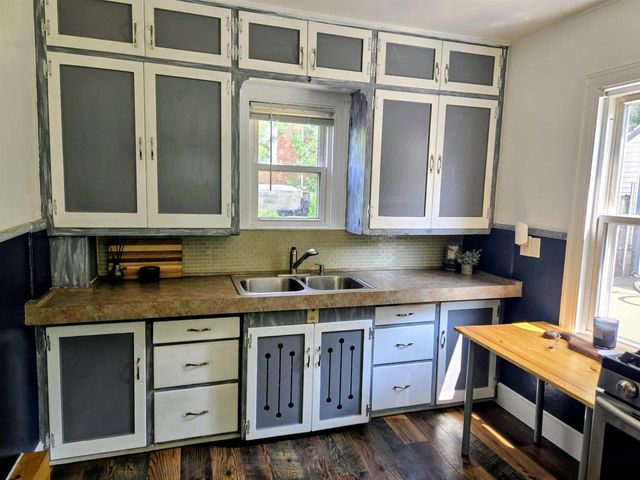 1118 E Racine Street, Janesville, WI 53545
