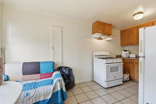 840 El Camino Real, Millbrae, CA 94030