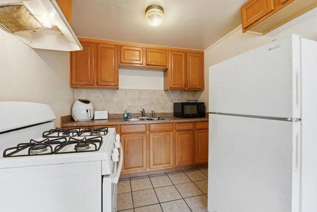 840 El Camino Real, Millbrae, CA 94030