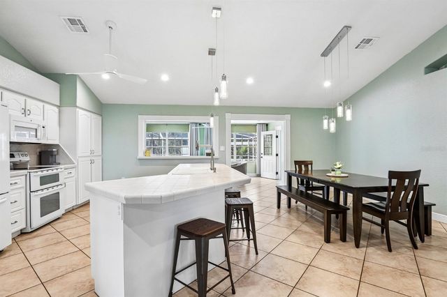 408 HOLLOWAY ROAD, Plant City, FL 33567