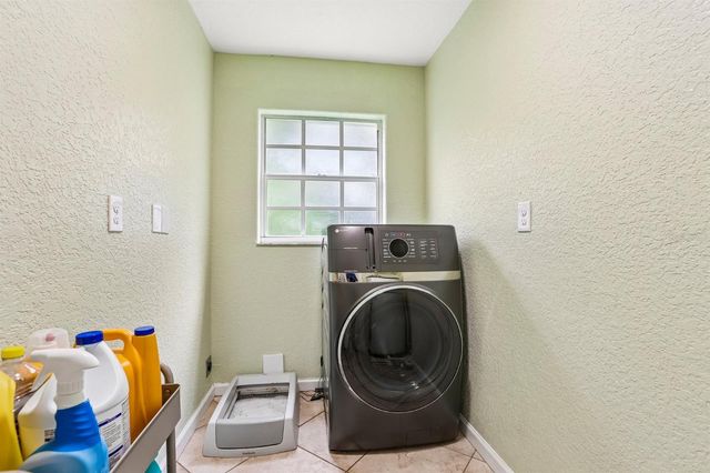 408 HOLLOWAY ROAD, Plant City, FL 33567