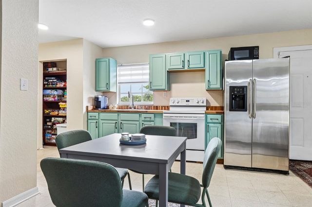 408 HOLLOWAY ROAD, Plant City, FL 33567
