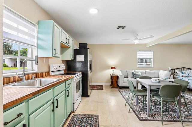 408 HOLLOWAY ROAD, Plant City, FL 33567
