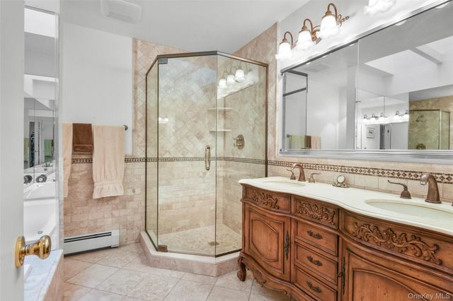 27 Top Of The Ridge D9, Mamaroneck, NY 10543