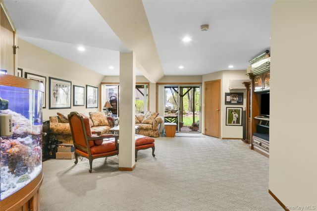 27 Top Of The Ridge D9, Mamaroneck, NY 10543