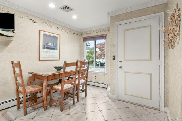 27 Top Of The Ridge D9, Mamaroneck, NY 10543